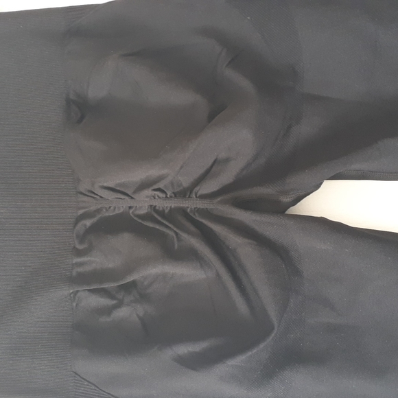 NWOT - Tik Tok Scrunch Butt Leggings - Picture 3 of 8